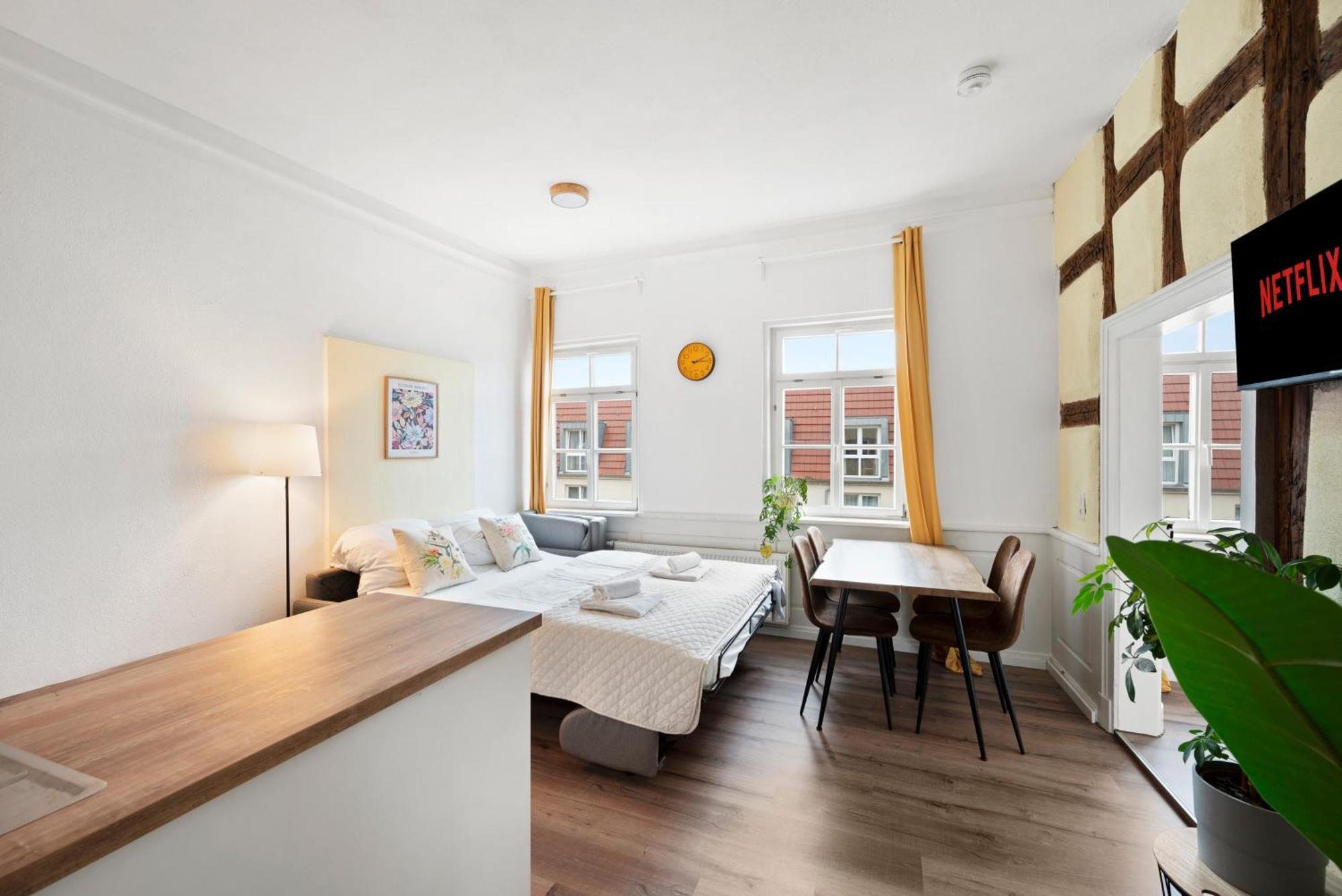 Backhome - Business&Family - Fantastische Schlosslage, Smarttv, Waschtrockner, Netflix, 50Qm, 24H Checkin - Apartment 3 Ludwigsburg Zewnętrze zdjęcie